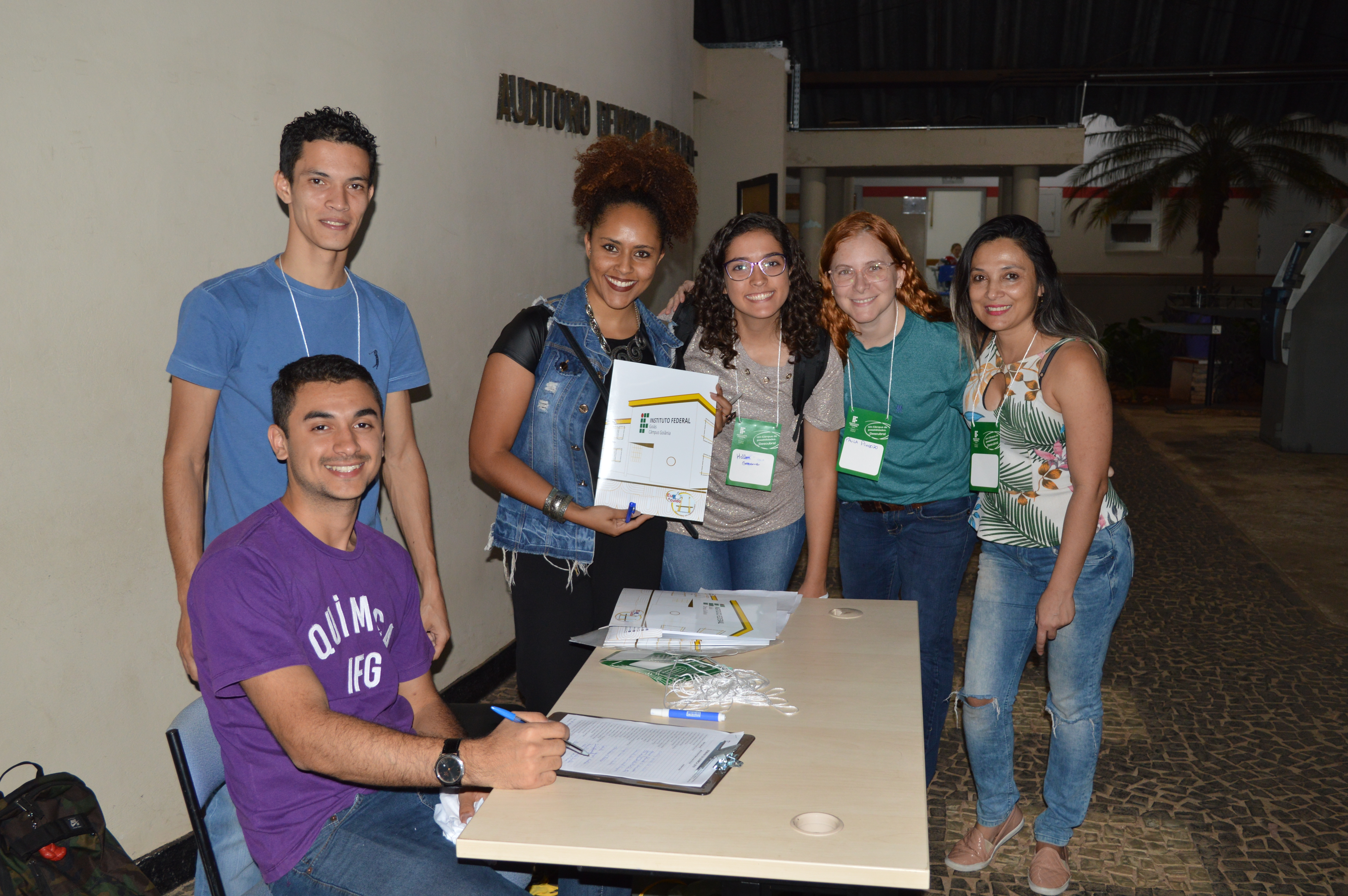 Discentes do Bacharelado em Química do IFG participam da semana 